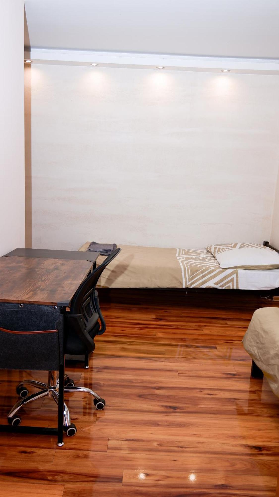 Place To Be - Modern Jacuzzi House In Vozdovac