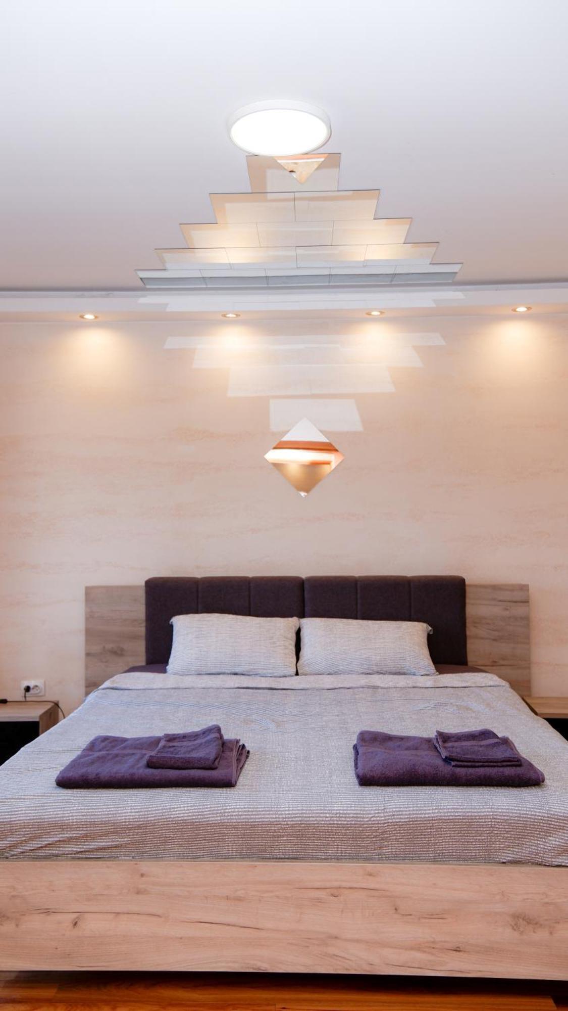 Place To Be - Modern Jacuzzi House In Vozdovac 度假居 *